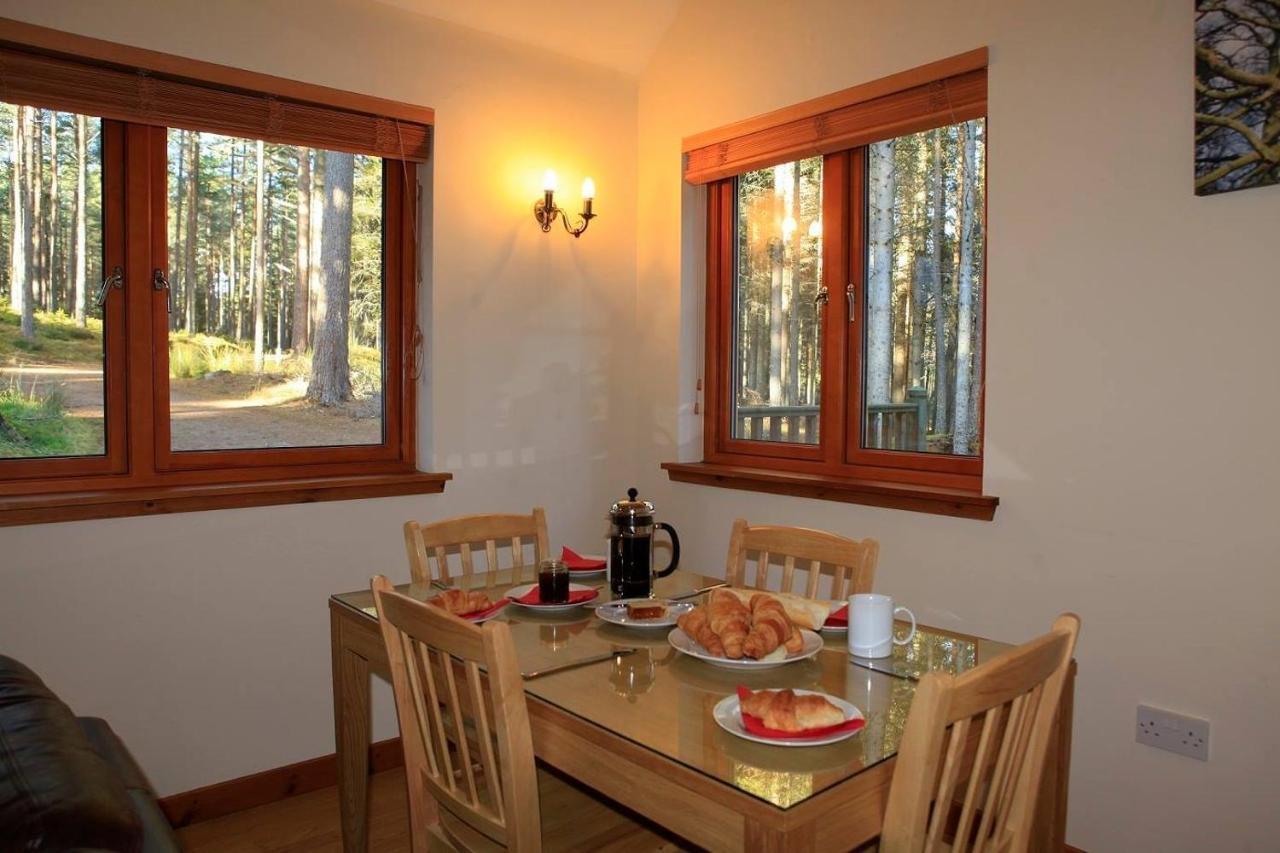 Cairngorm Lodges アボイン エクステリア 写真